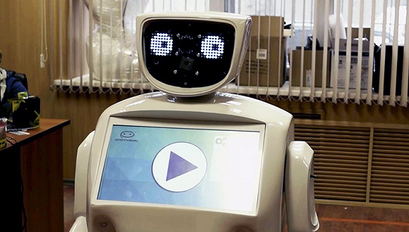 从三大关键技术来看，未来的服务机器人会是什么模样？        