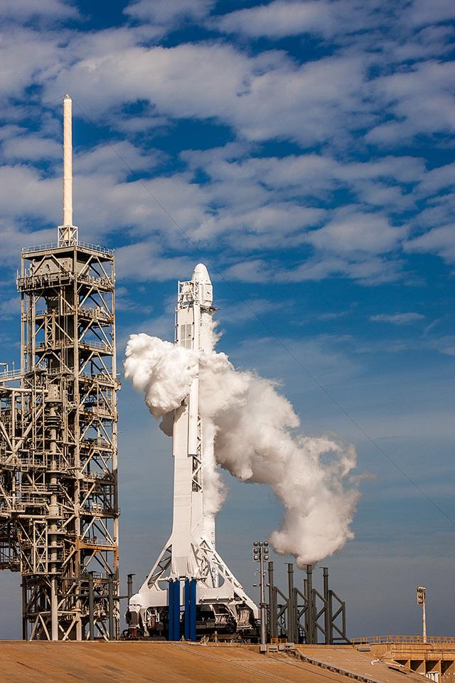 SpaceX 启用曾用于土星五号的发射台并实现第三次陆上回收火箭
