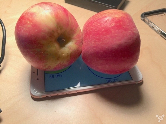 用IPhone6s的3D Touch来称重，比较2个物体的重量